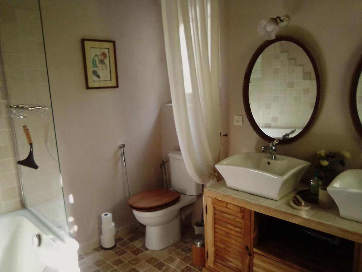 Le Domaine De Belle Bed & Breakfast LʼIsle-sur-la-Sorgue Екстериор снимка